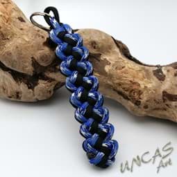 Bild von Paracord Schlüsselanhänger VIPER - bucky blau camo / schwarz